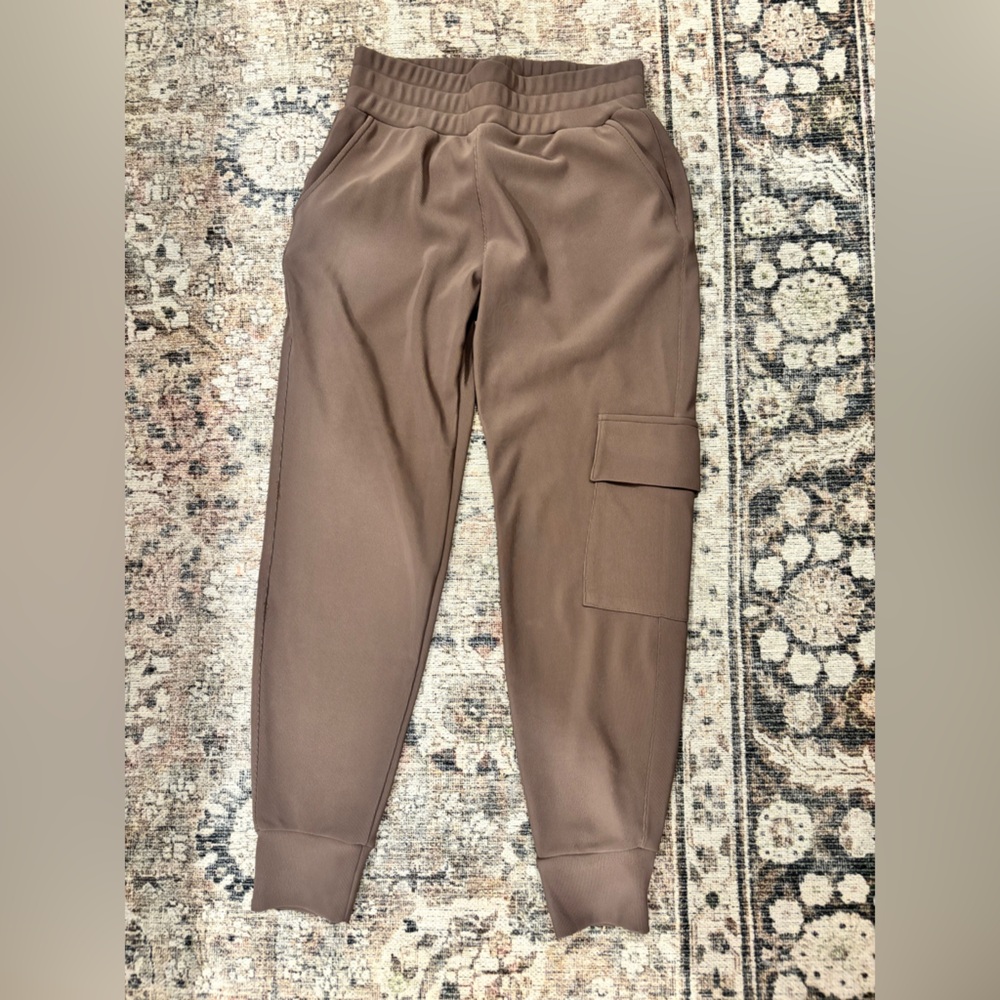 Women's Cargo Joggers